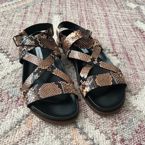 Emme Parsons | NWOB Bodhi Python-Print Leather Crossover Sandals - Size IT 41 - Picture 3 of 6